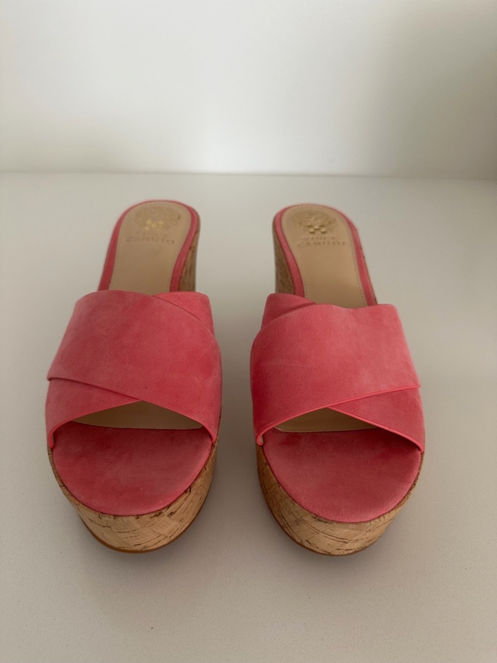 VINCE CAMUTO KESSINA PLATFORM WEDGE MULE IN SOFT PINK SUEDE
8.5M women’s 
NWOT
